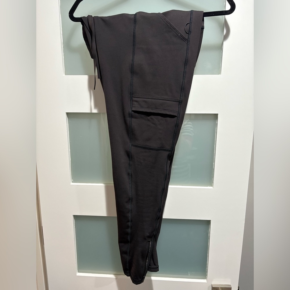 Athleta Rainier Cargo Leggings
